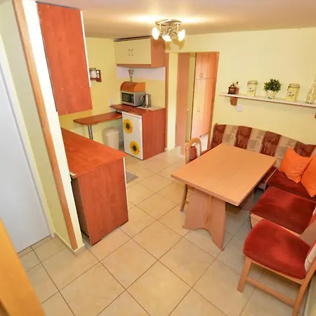 Poolincluded - Chalet Kuki *
