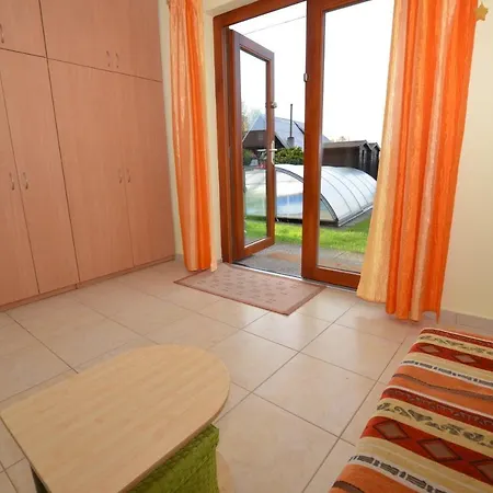 Poolincluded - Chalet Kuki Prázdninový dům *
